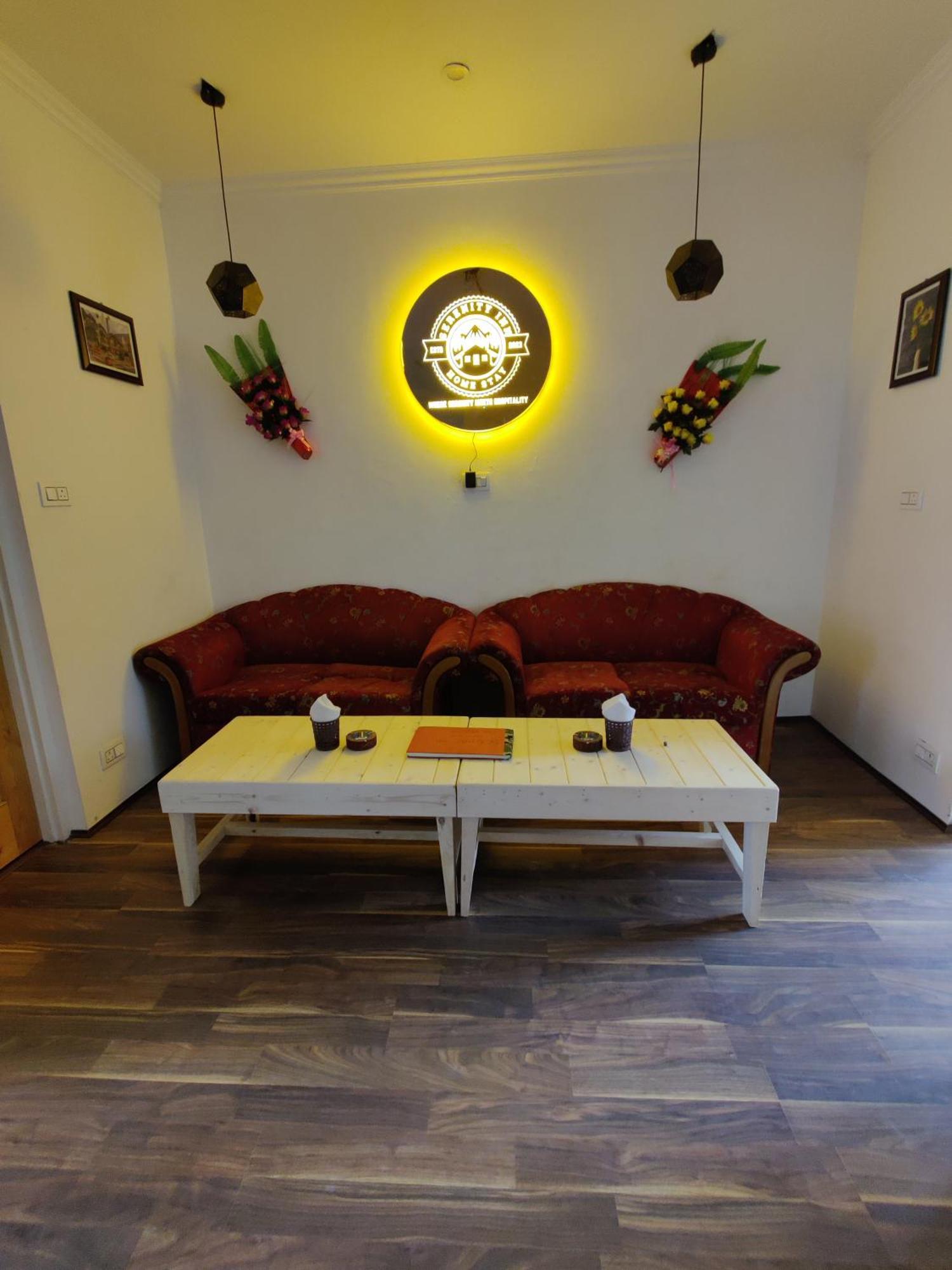 Serenity Inn Home Stay Srinagar  Luaran gambar